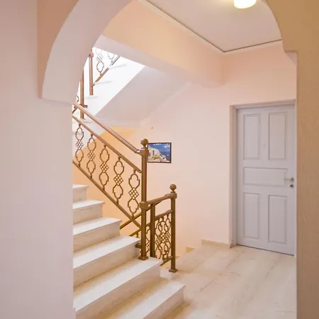 Szálloda Glaros Kamári